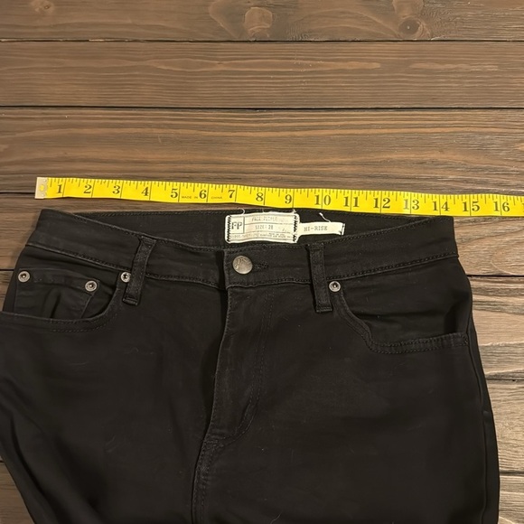 Free People Hi-Rise Sz 28 Black Jeans - Picture 5 of 5